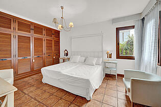 Master bedroom in a villa for sale 