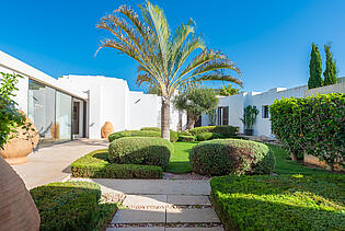 KPI1413 - Villa en venta - Villa zu verkaufen - Villa for sale - Villa te koop - www.kensington-ibiza.com - Noelle Politiek