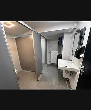 Damen-WC UG
