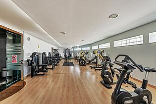 Community gym