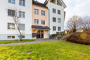 Eingang 4.5 Zi-Gartenwohnung Istighofen