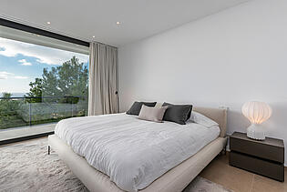 Villa Genova double bedroom