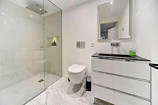 8. Bathroom in apartment for sale 