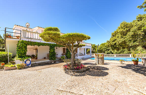 Finca-Valldemossa-Casa con piscina y jardin