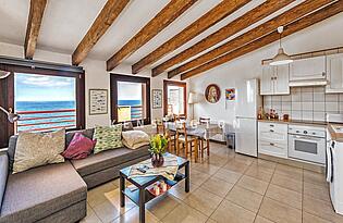 Beach house in Port des Canonge frist floor kitchen & living room