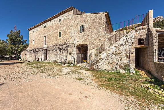 Finca-Escorca-Vista de la casa