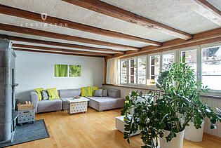 KZO00046 Rustikaler 5.5 Zimmer Mittelflarz mit Ausbaupotential in Wildberg