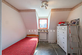 kleines Zimmer oben