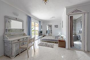 KPI1257 - Villa en venta - Villa zu verkaufen - Villa for sale - Villa te koop - www.kensington-ibiza.com - Noelle Politiek