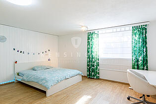 KZO00059 Wunderbar im Grünen - Freistehendes 7.5 Zimmer Einfamilienhaus - Kind 3