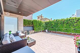 Living/dining terrace