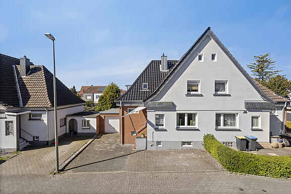 Strassenansicht Strassenansicht