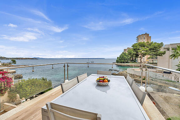 Frontline apartment for sale in Cas Catala Frontline apartment for sale in Cas Catala