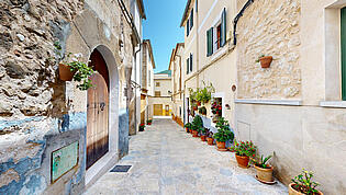 Townhouse in Pollensa Mallorca for sale