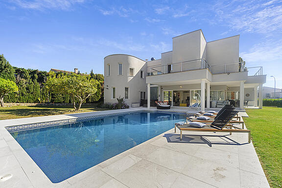 Villa in Sol de Mallorca zu verkaufen Villa in Sol de Mallorca zu verkaufen