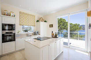 8. Kitchen in Torrenova villa for sale