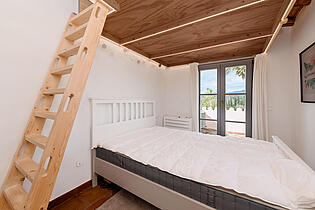 Bedroom 4 (1st floor)
