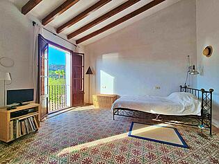 15 - Bedroom1