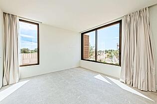 Bedroom 2nd floor