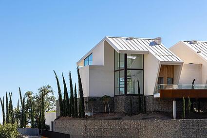 EXTERIOR-VILLA-scaled