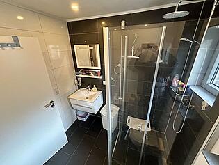Badezimmer EG