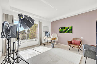 Guest bedroom
