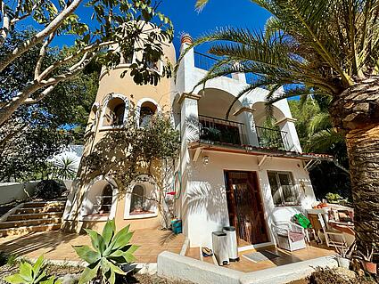 KPI1213 - Casa en venta - Haus zu verkaufen - House for sale - Huis te koop - www.kensington-ibiza.com - Noelle Politiek