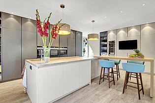 Stylish and spacious kitchen