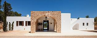 KPI1037 - Villa en venta - Villa zu verkaufen - Villa for sale - Villa te koop - www.kensington-ibiza.com - Noelle Politiek