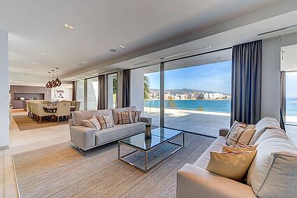 3. Living room in a villa for sale 