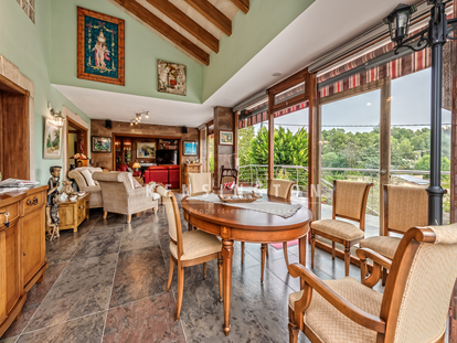 Villa in Esporles with garden and pool 