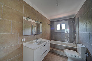 10. Bathroom in a villa for sale