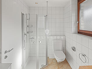 KZO00067 Einmalige Gelegenheit - 7.5 Zimmer Einfamilienhaus an wunderbarer Aussichtslage in Wernetshausen - Dusche/WC