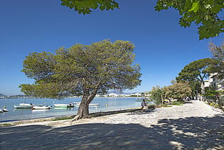 VERKAUFT Puerto Pollensa historische Villa am Strand