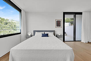 2nd master bedroom