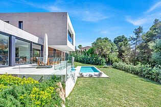 Villa for sale in Cala Vinyas