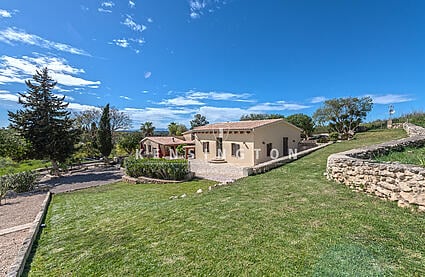 Finca en Sineu Mallorca - jardín