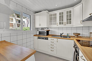 Kitchen 2