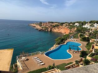 Vista al mar comunidad con piscina