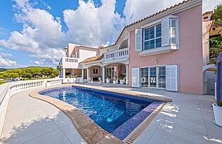 Villa in Camp de Mar Pool