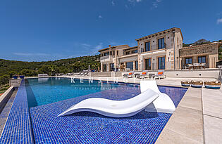 Exclusive Villa in Port Andratx pool