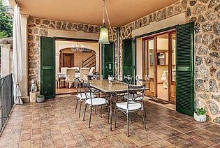 Terrace living room