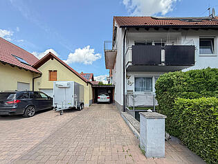 Carport & Parkplätze