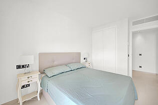 Guest bedroom in penthouse