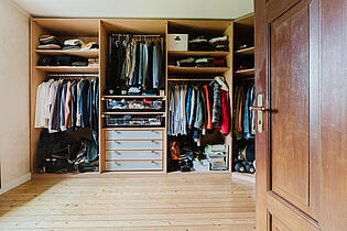 ...mit begehbaren Kleiderschrank