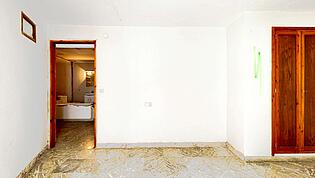 Townhouse-with-project-in-Pollensa-with-patio-and-terrace--07312025_062351