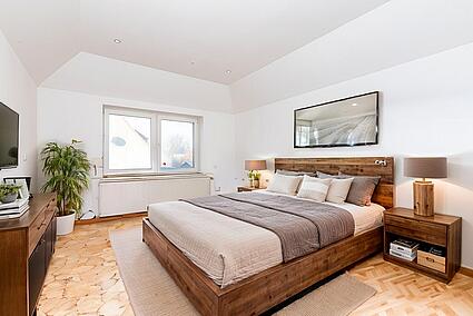Schlafzimmer Dachgeschoss - staged