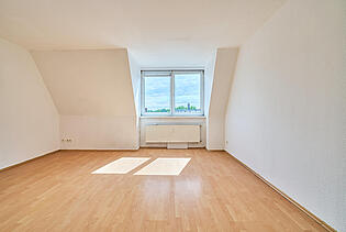 Großes Zimmer, unterteilbar