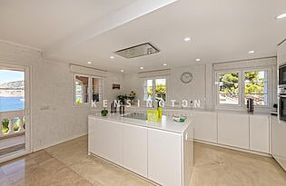 Villa in Camp de Mar kitchen