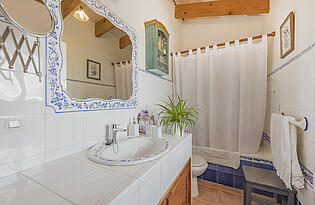 Villa-Establiments-Badezimmer
